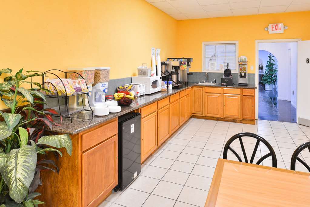 Americas Best Value Inn Clute Facilidades foto